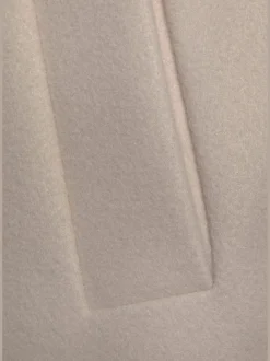 Manteaux à col à revers avec ceinture et poches