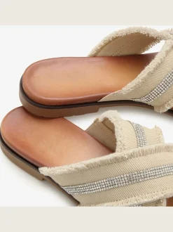 Mules orné de petits strass discrets et élégants