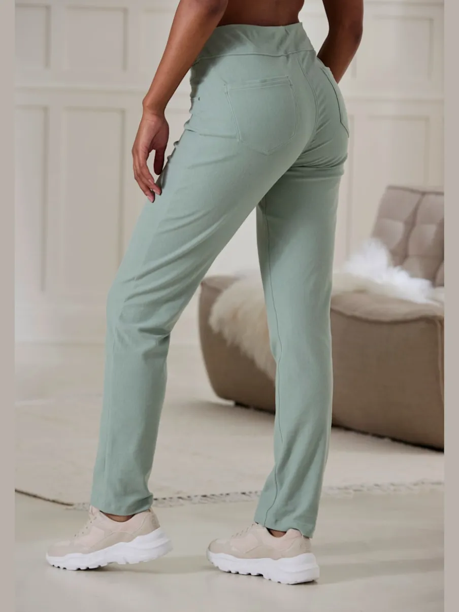 Pantalon ajusté avec 5 poches et matière extensible