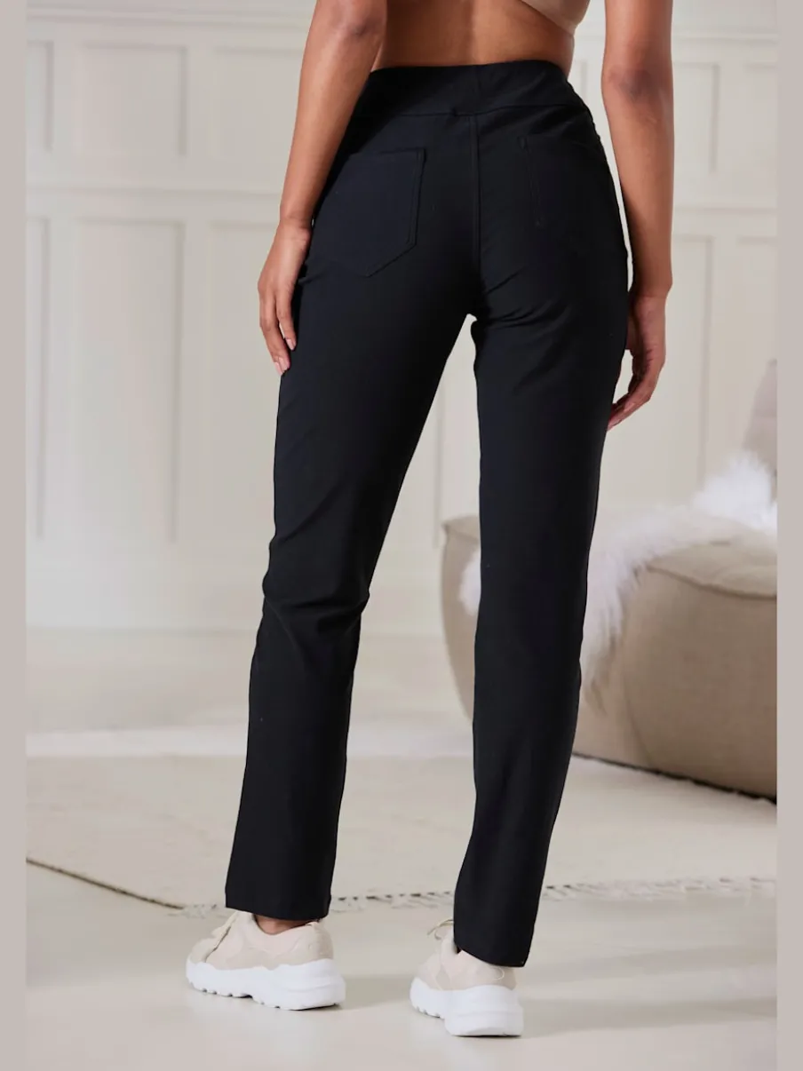 Pantalon ajusté avec 5 poches et matière extensible