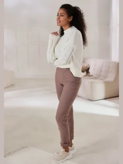Pantalon ajusté avec 5 poches et matière extensible