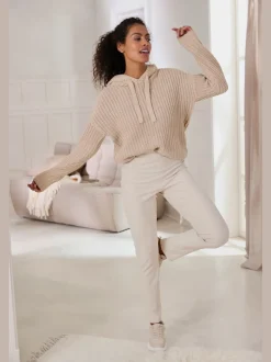 Pantalon ajusté avec 5 poches et matière extensible