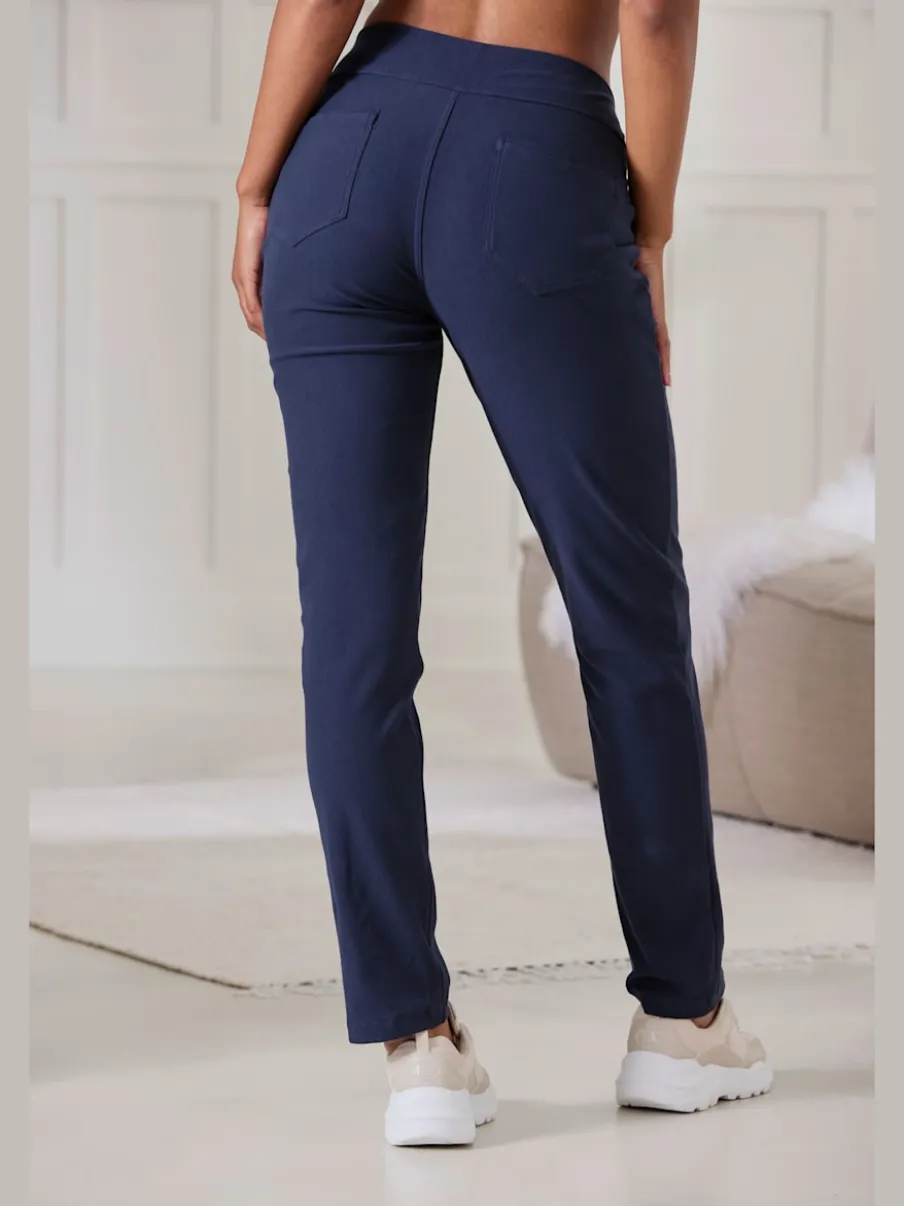 Pantalon ajusté avec 5 poches et matière extensible