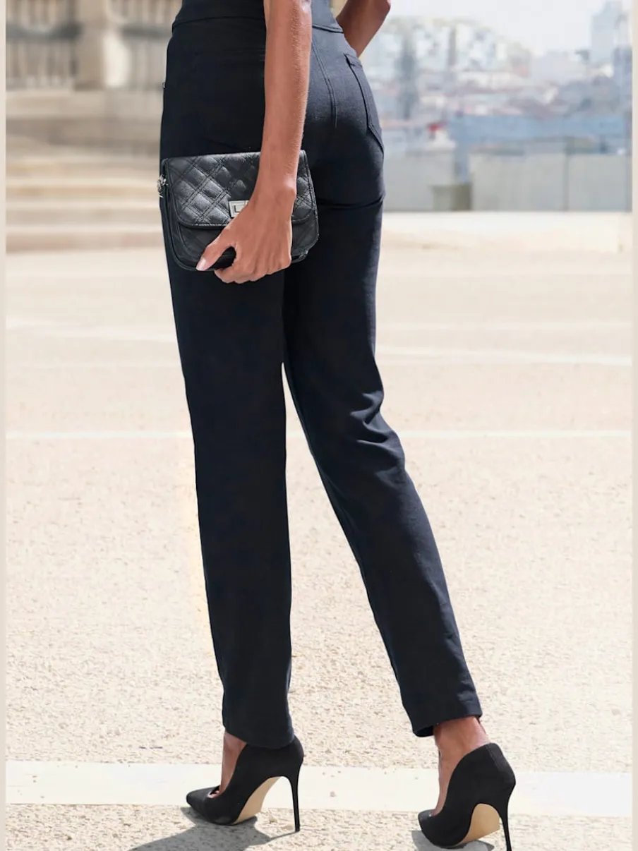 Pantalon ajusté avec 5 poches et matière extensible