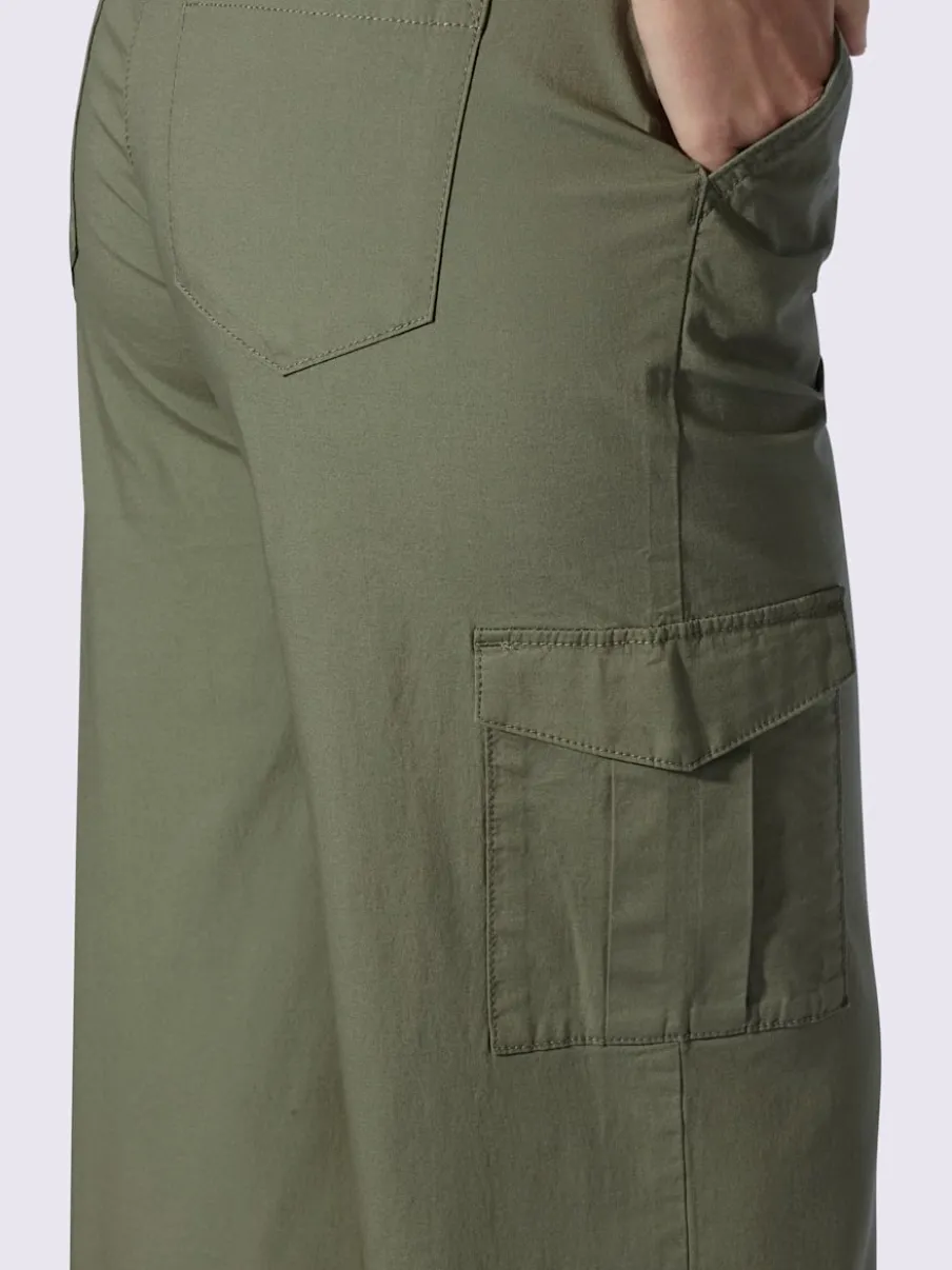Pantalon 7/8 avec poches cargo et jambes larges
