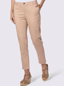 Pantalon chino avec piqûres décoratives et poches latérales