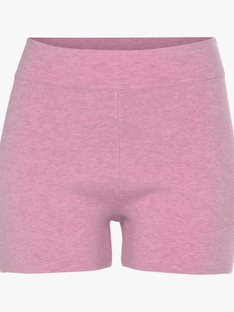 Pantalon court en tricot doux avec logo brodé et finition agréable