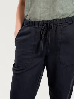 Pantalon décontracté à poches avec jambes larges