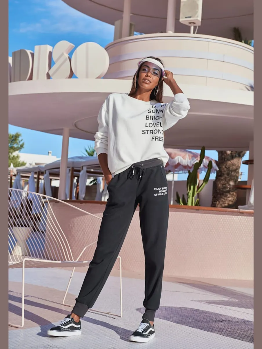 Pantalon de jogging avec imprimé en matière douce et confortable