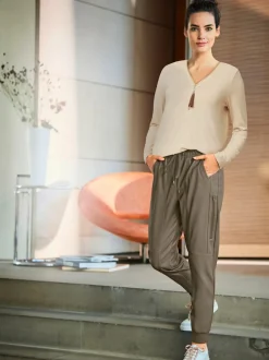 Pantalon de jogging en synthétique avec ceinture élastique et poches