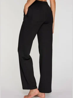 Pantalon détente en matière douce avec jambes droites et patte de boutonnage