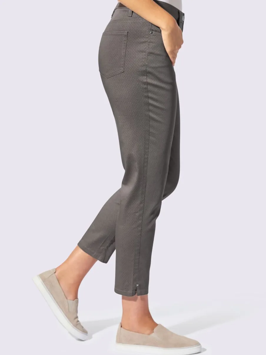 Pantalon 7/8 en coton à 5 poches et détails rivetés