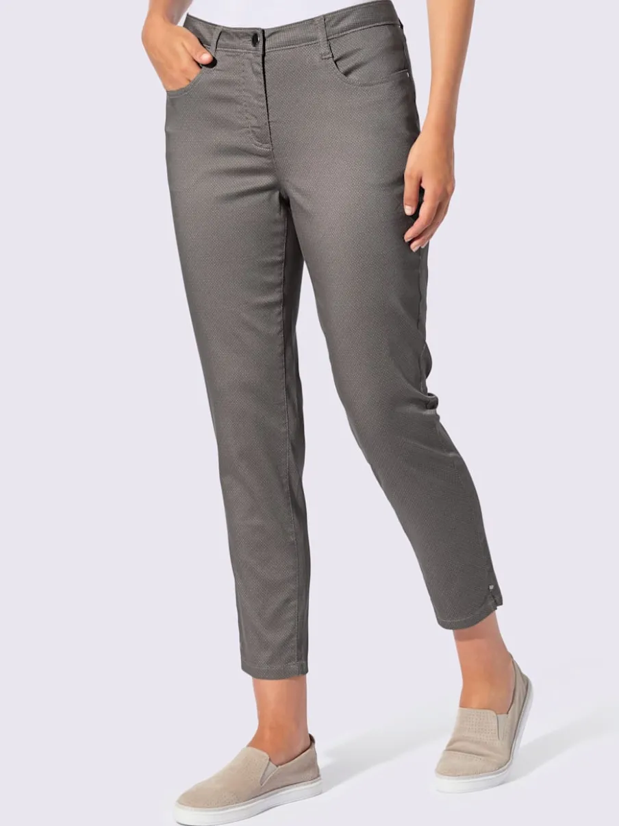 Pantalon 7/8 en coton à 5 poches et détails rivetés