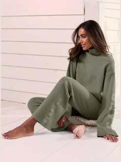 Pantalon en tricot doux avec ceinture élastique et jambes larges