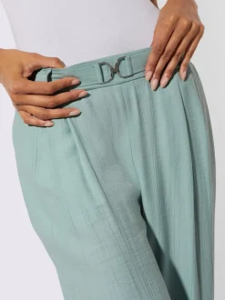 Pantalon à jambes larges avec ceinture élastique et poches