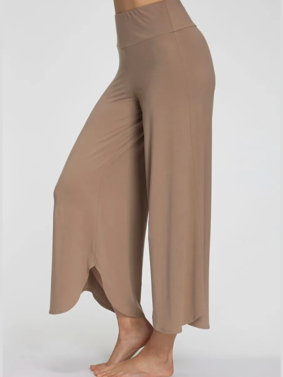 Pantalon large jupe-culotte doux avec ourlet arrondi