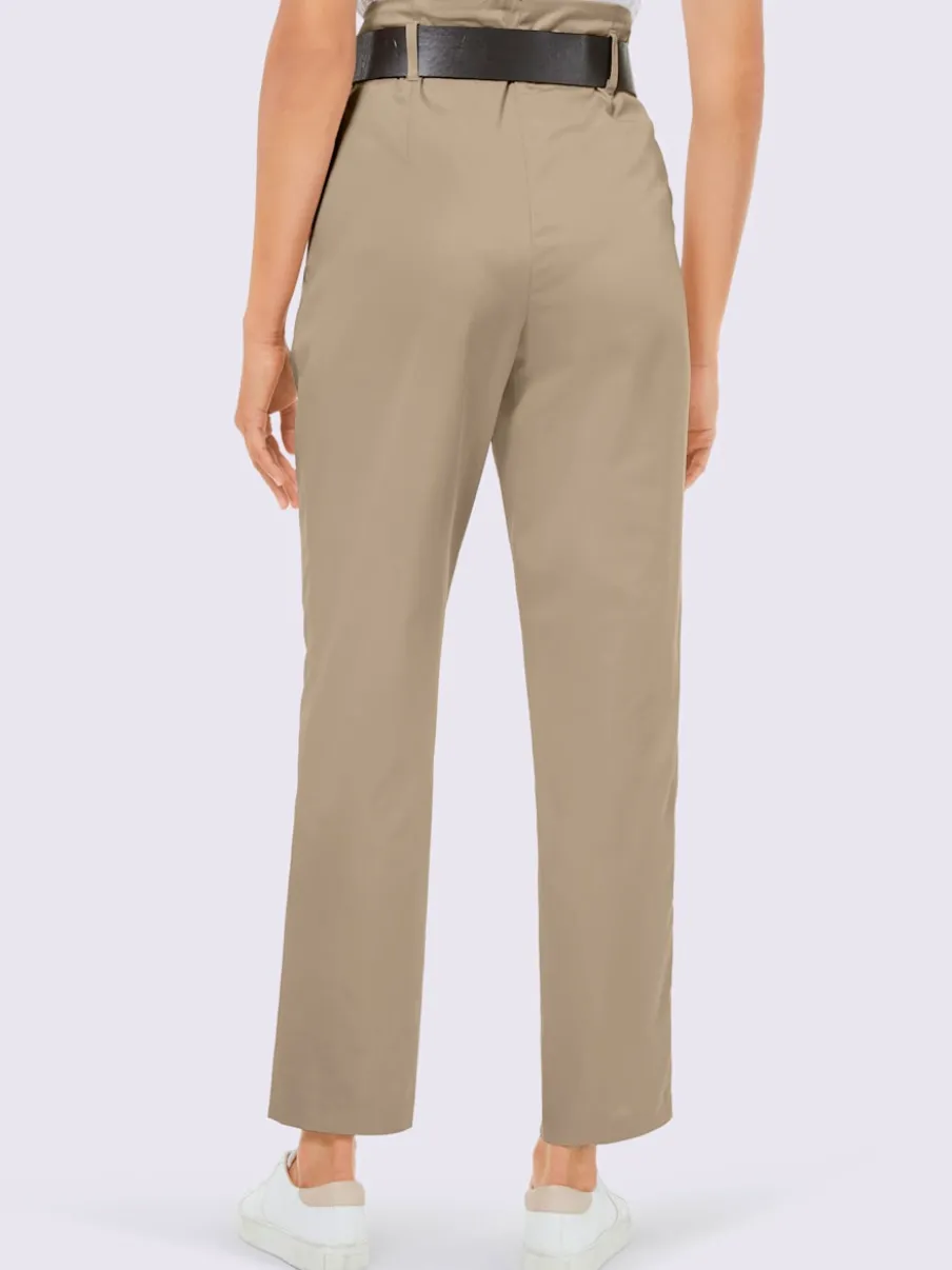 Pantalon à pinces en lyocell avec ceinture décorative et poches latérales