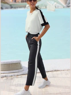 Pantalons avec poches latérales coupe décontractée infroissable