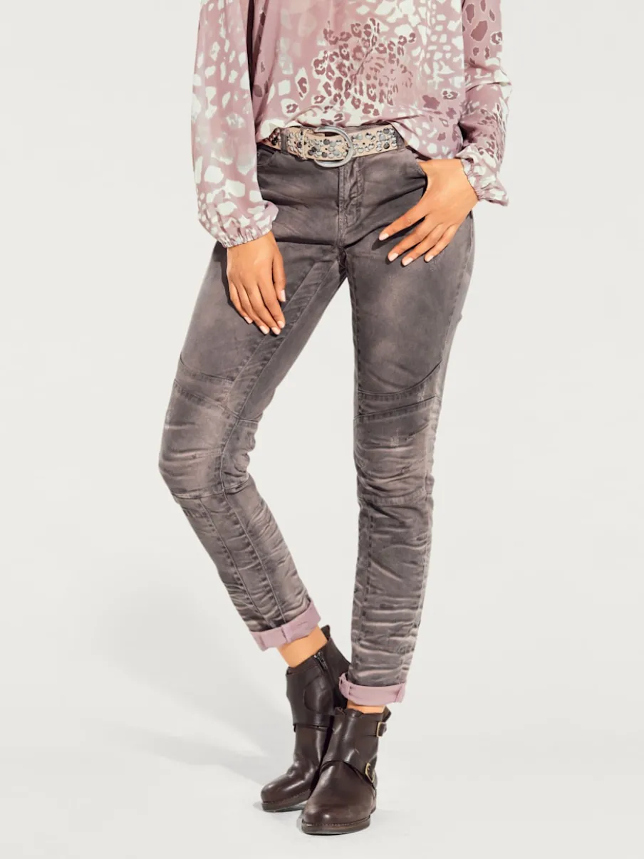 Pantalons boyfriend avec cinq poches au confort agréable
