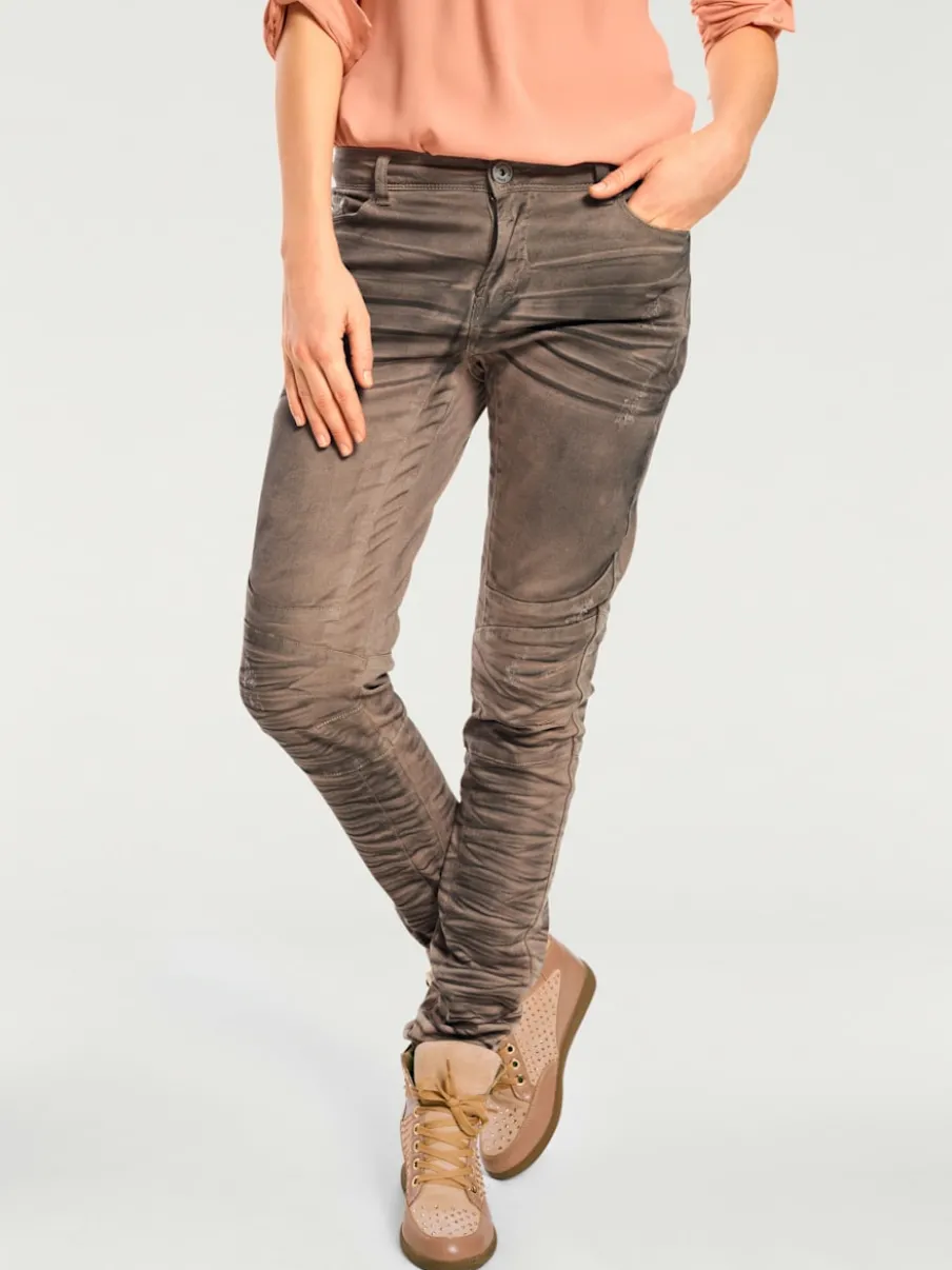 Pantalons boyfriend avec cinq poches au confort agréable