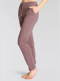 Pantalons confortables avec poches et logo brodé