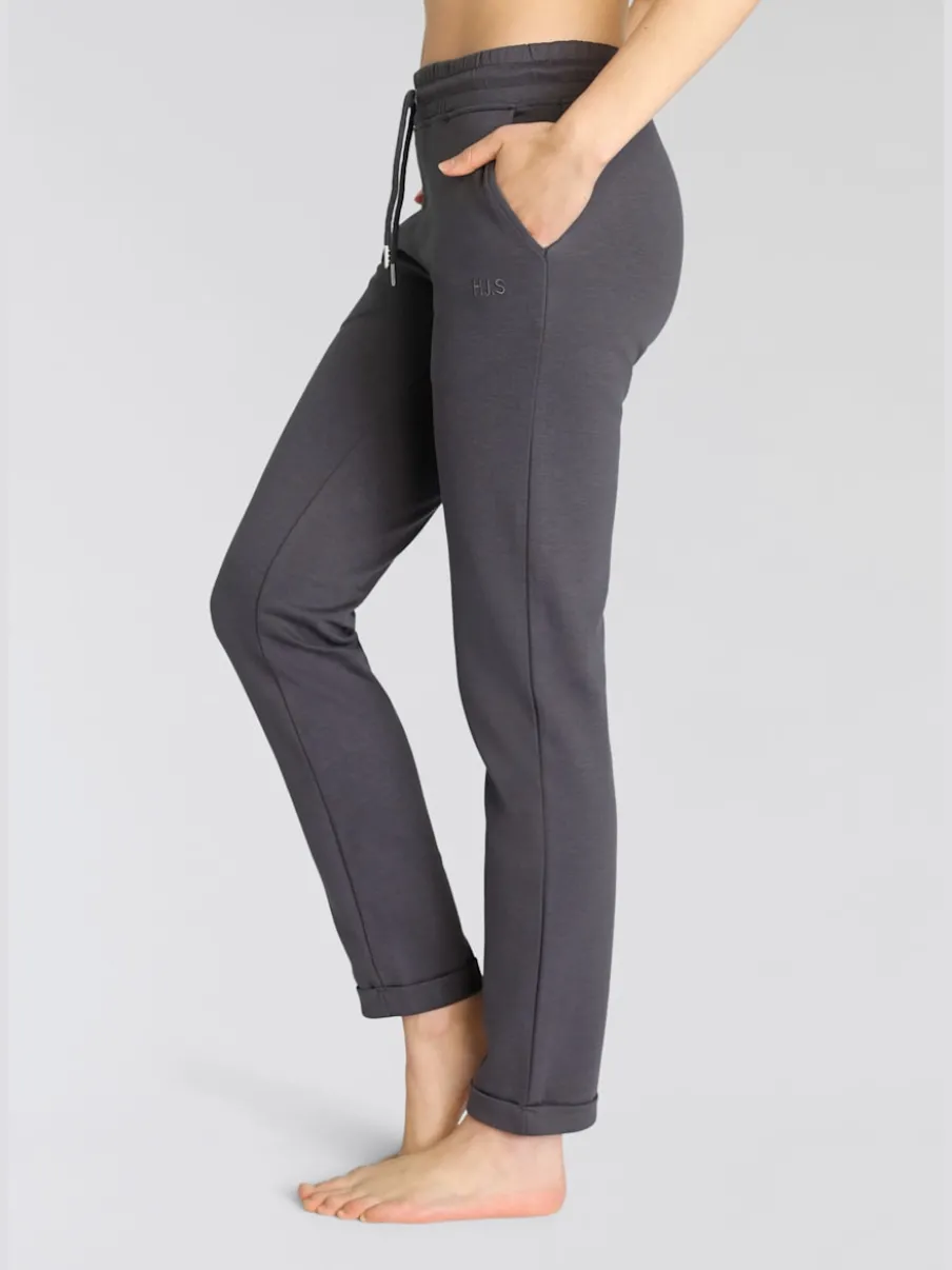 Pantalons confortables avec poches et logo brodé