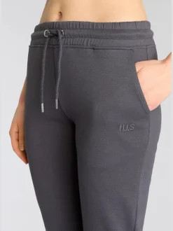 Pantalons confortables avec poches et logo brodé