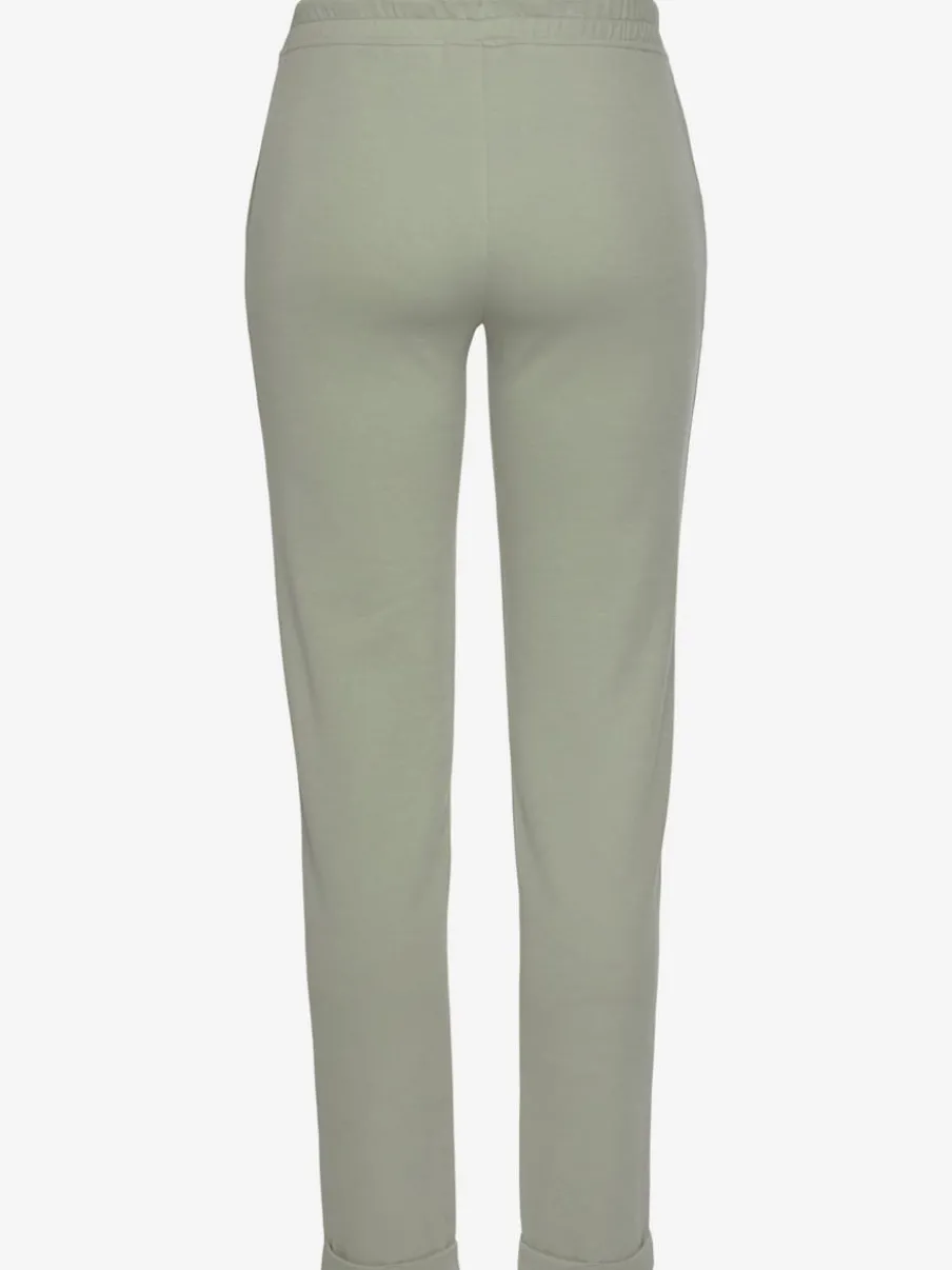 Pantalons confortables avec poches et logo brodé