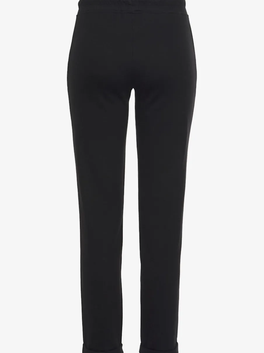 Pantalons confortables avec poches et logo brodé