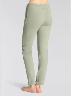 Pantalons confortables avec poches et logo brodé
