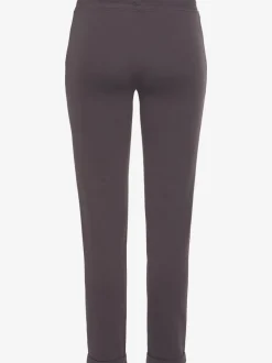 Pantalons confortables avec poches et logo brodé