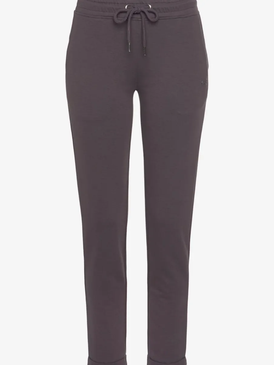 Pantalons confortables avec poches et logo brodé