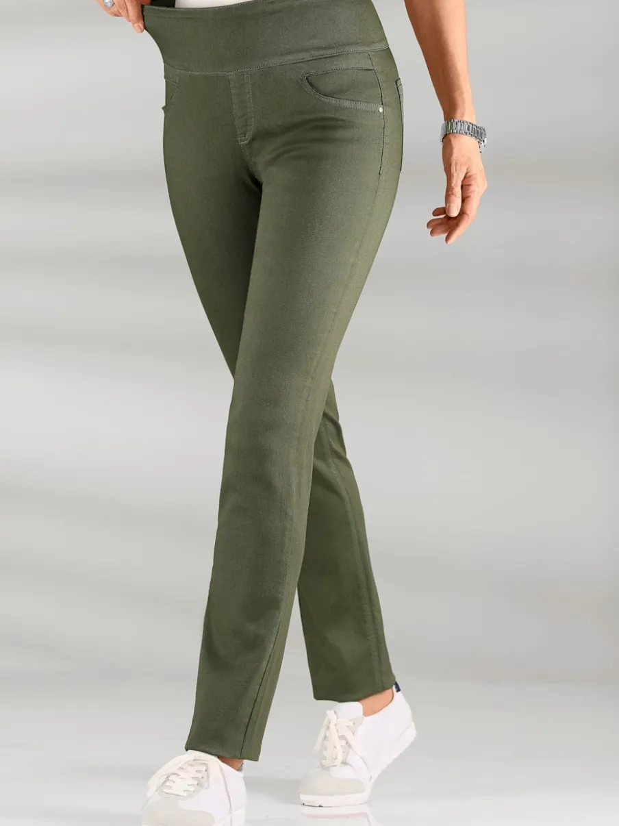 Pantalons confortables avec ceinture élastique et poches.