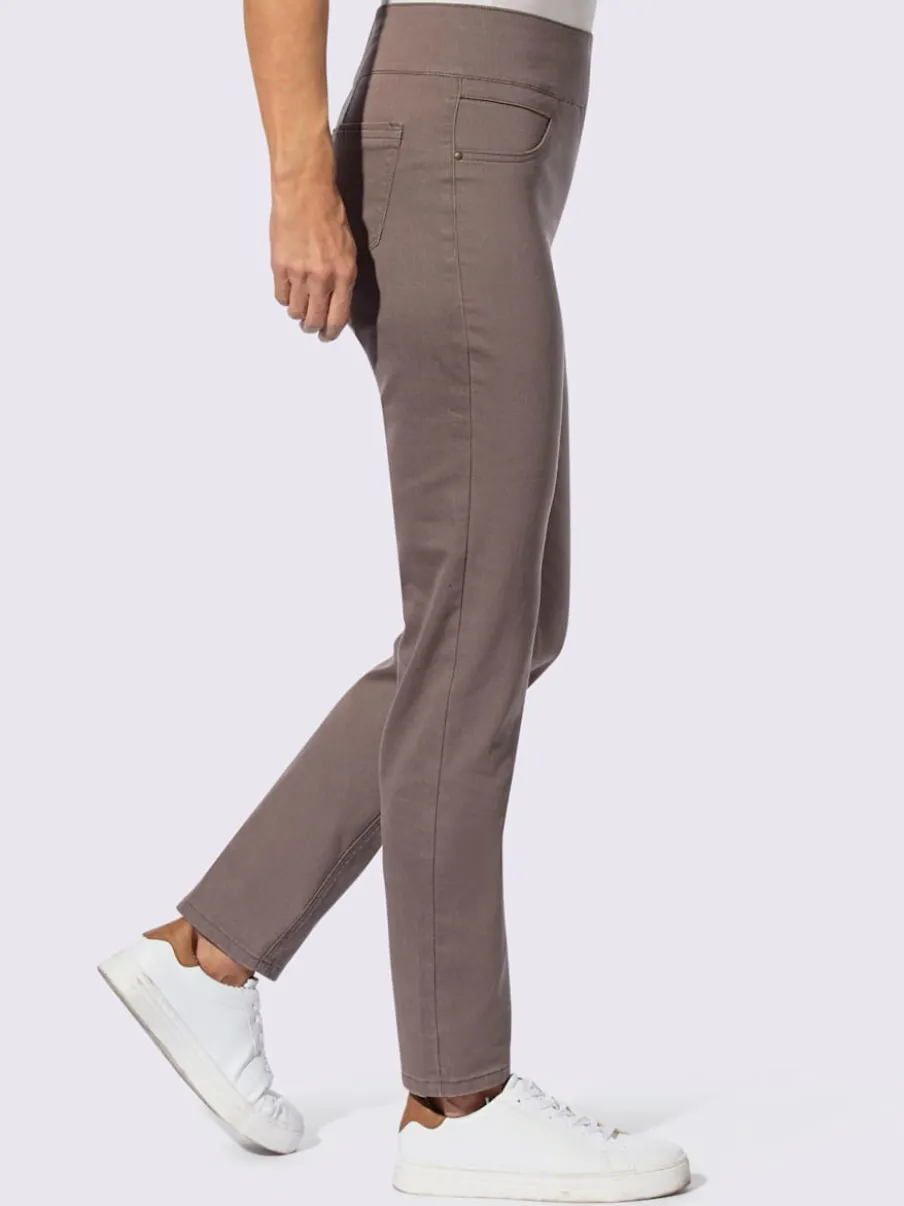 Pantalons confortables avec ceinture élastique et poches.