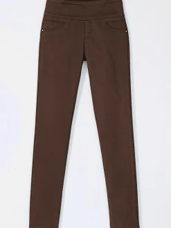 Pantalons confortables avec ceinture élastique et poches.