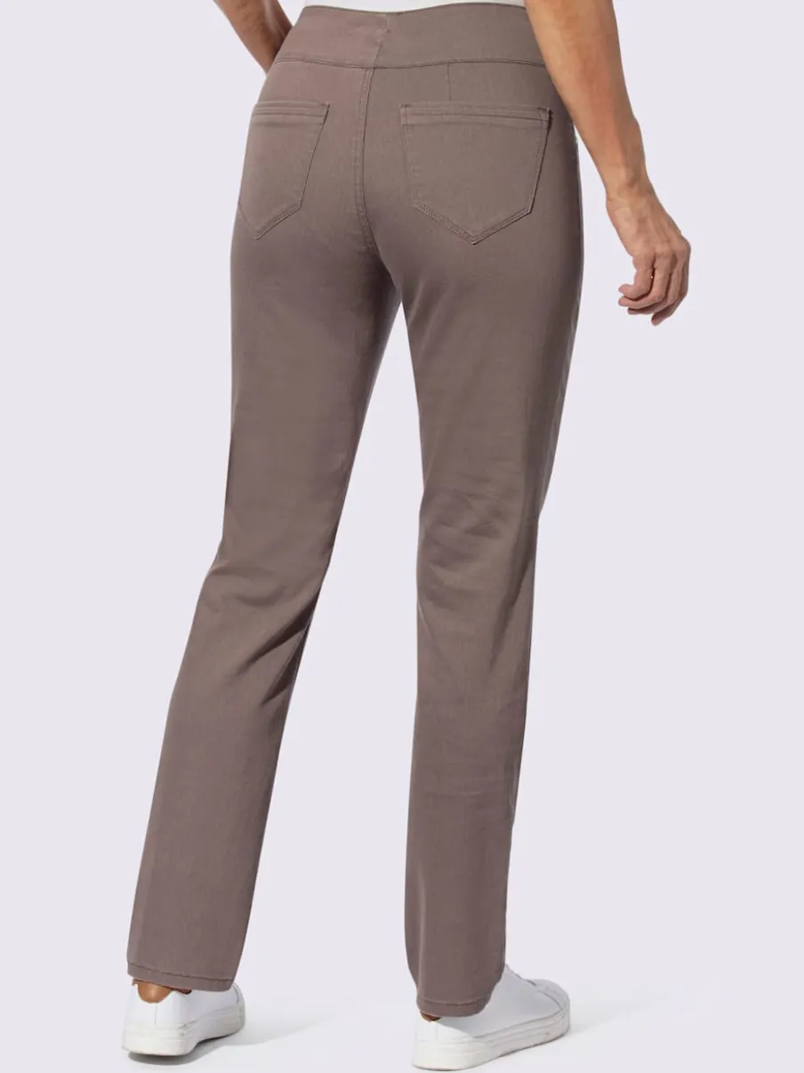 Pantalons confortables avec ceinture élastique et poches.