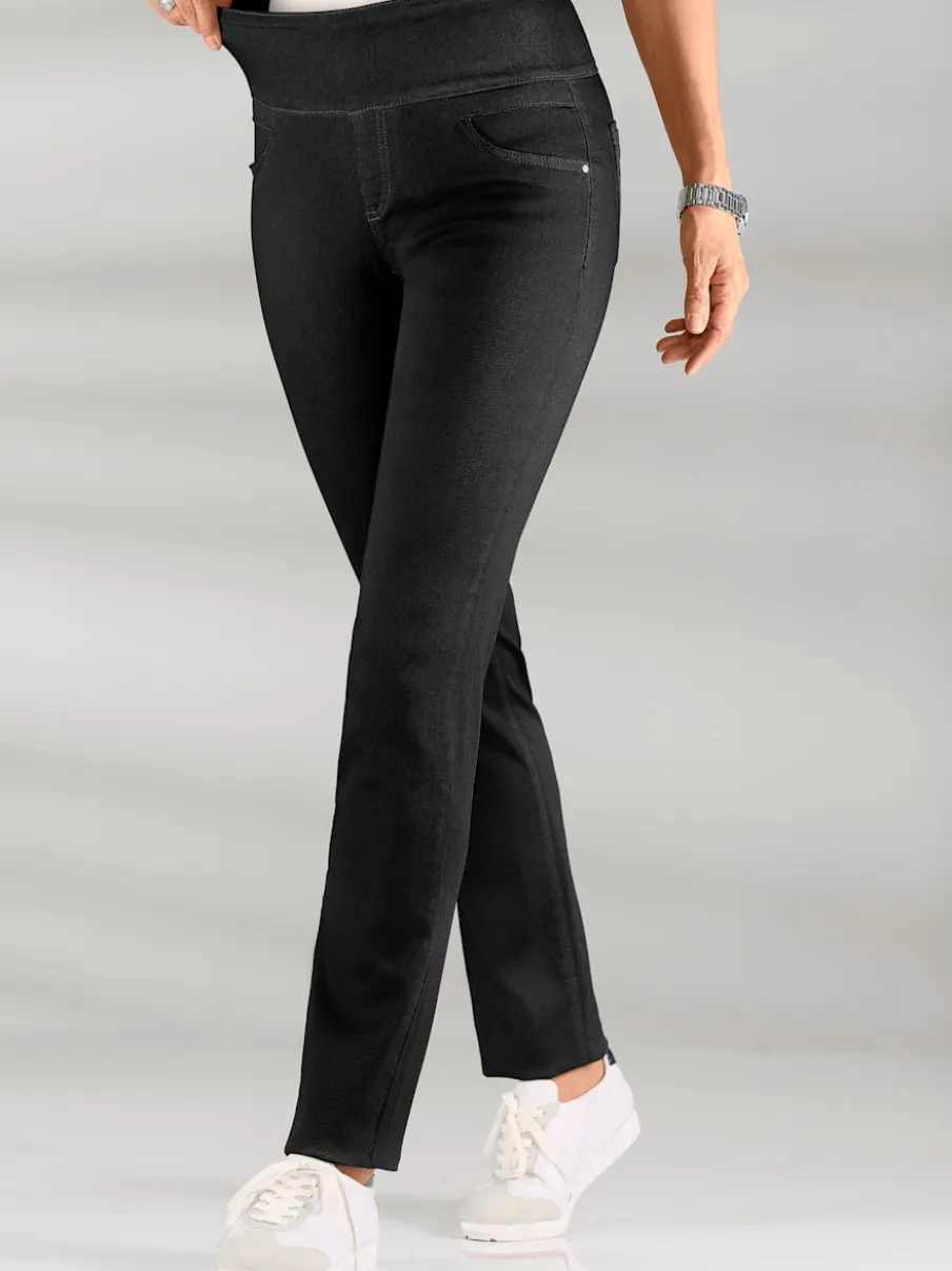 Pantalons confortables avec ceinture élastique et poches.