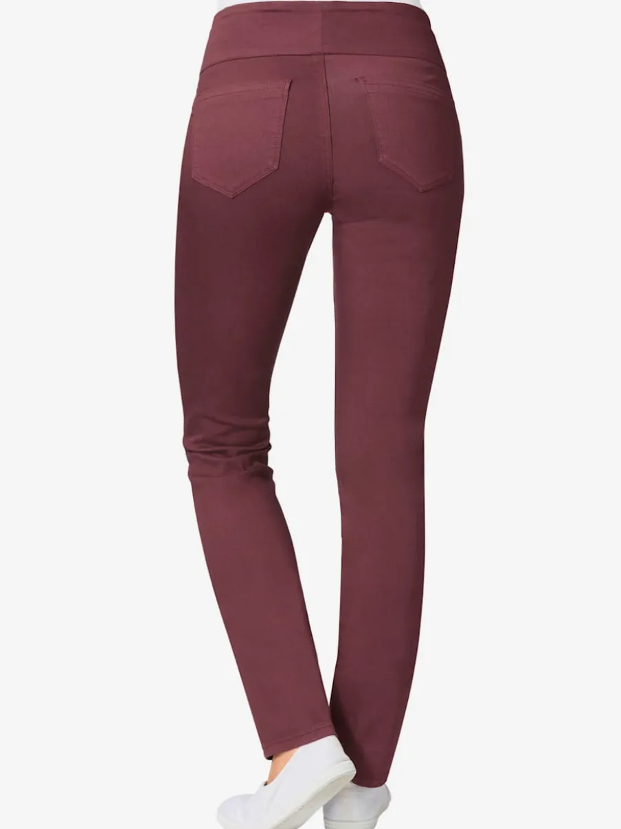 Pantalons confortables avec ceinture élastique et poches.