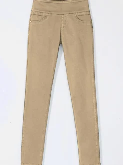 Pantalons confortables avec ceinture élastique et poches.