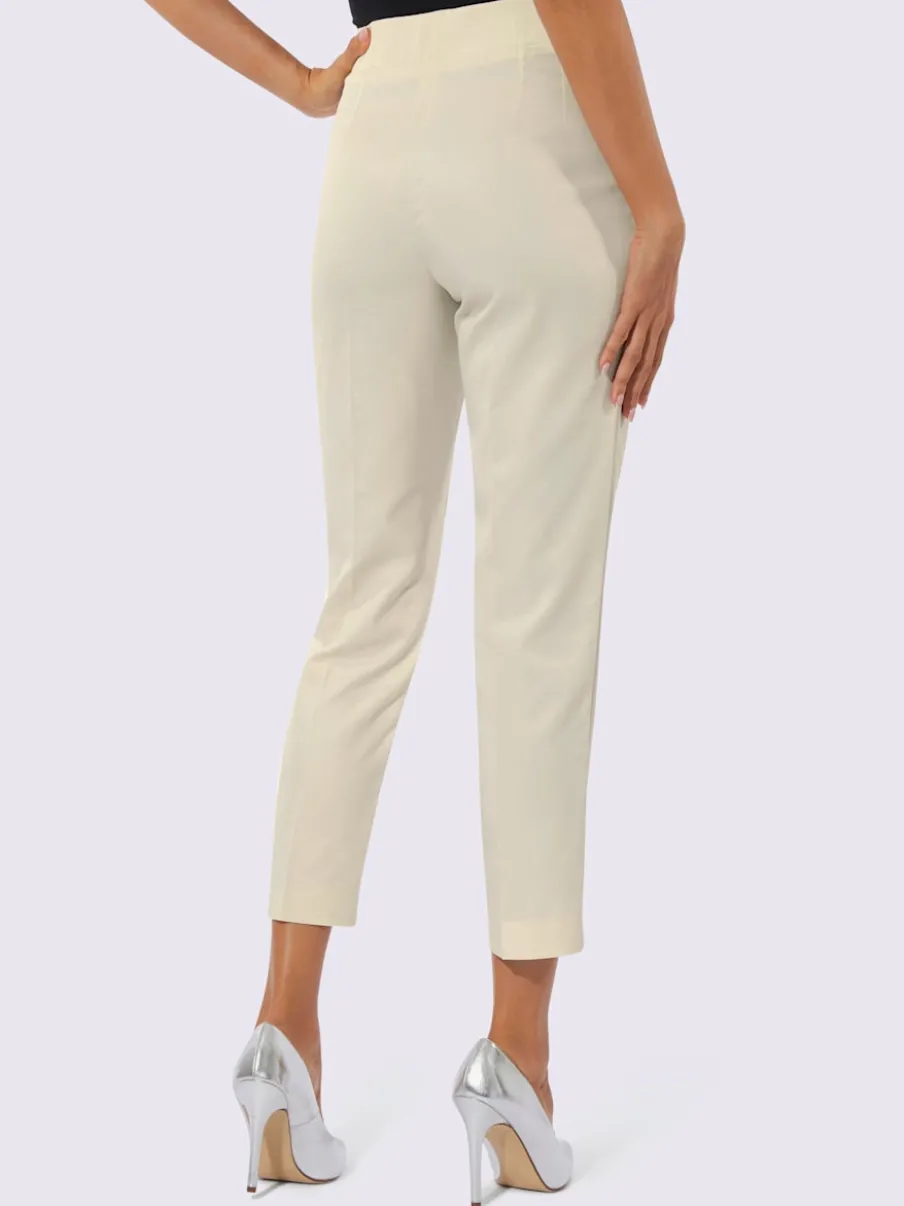 Pantalons en mélange de lyocell avec nervures décoratives