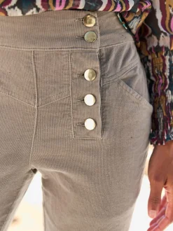 Pantalons en velours côtelé avec poches latérales pratiques