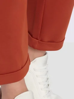 Pantalons jogpants en jersey avec poches et détails raffinés