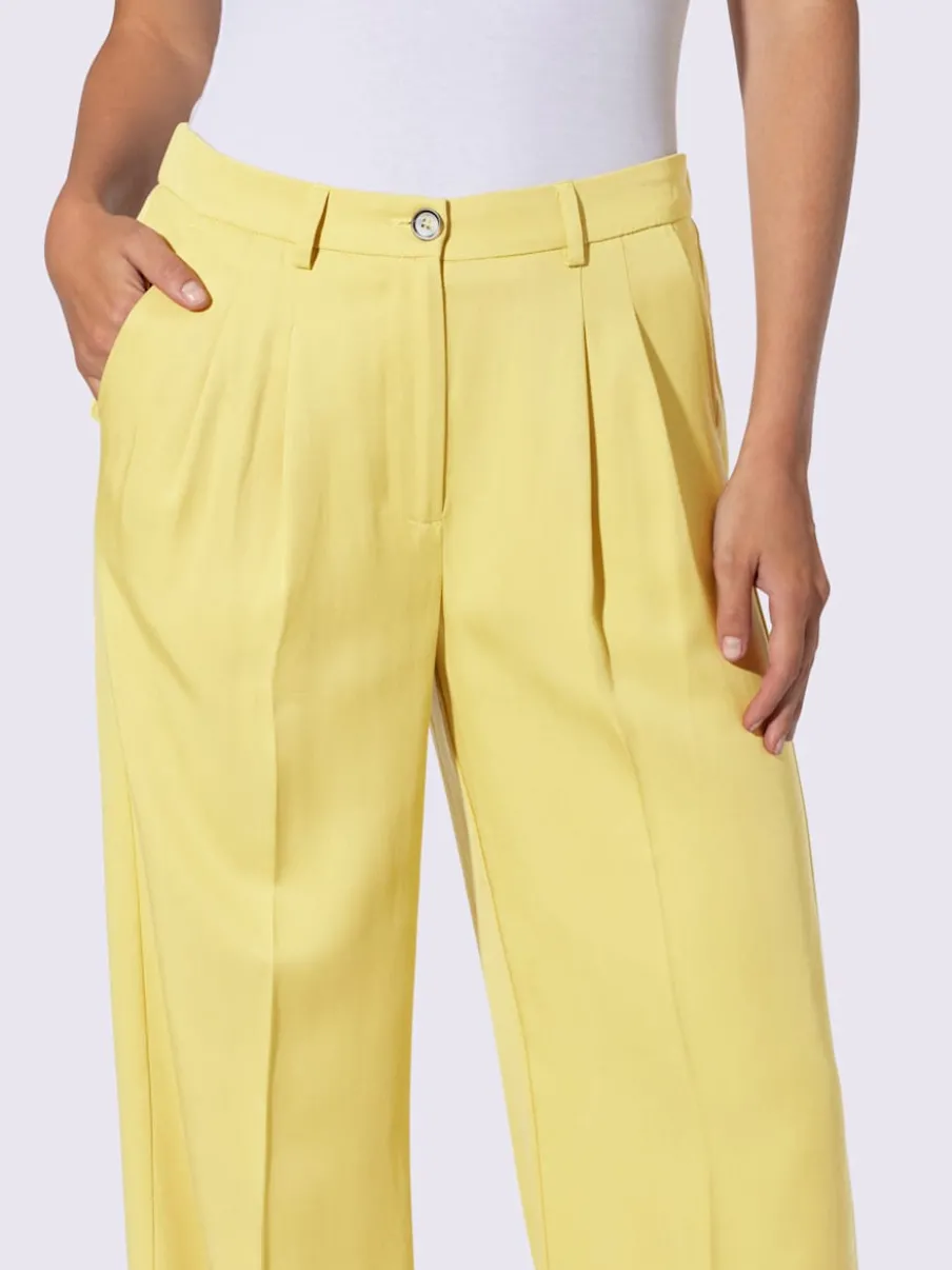 Pantalons larges avec plis et poches confort fit