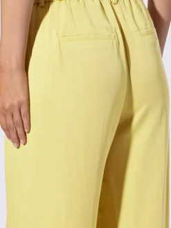 Pantalons larges avec plis et poches confort fit