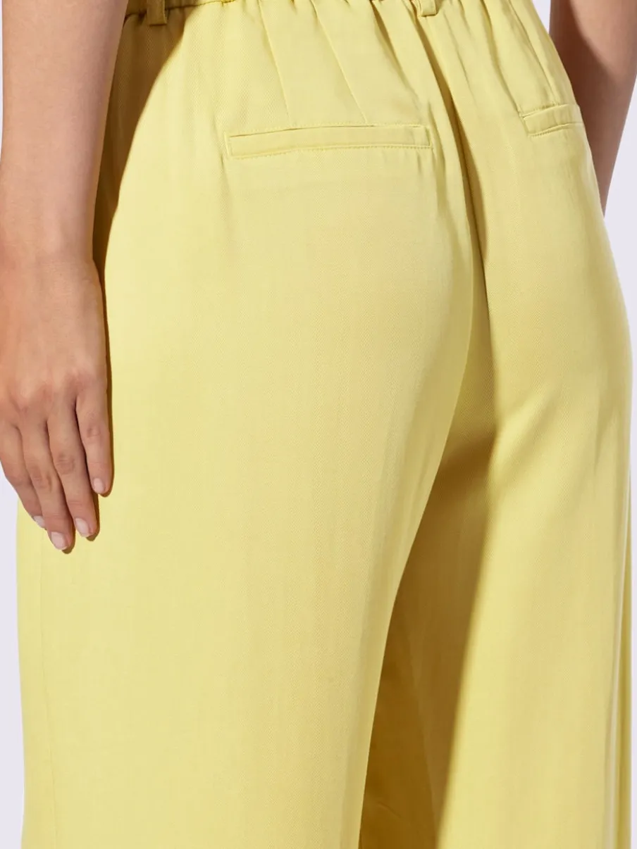 Pantalons larges avec plis et poches confort fit