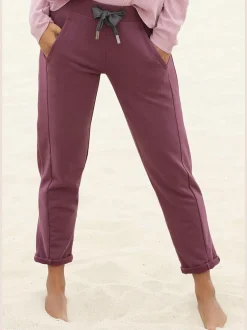Pantalons molletonnés avec poches latérales et matière douce