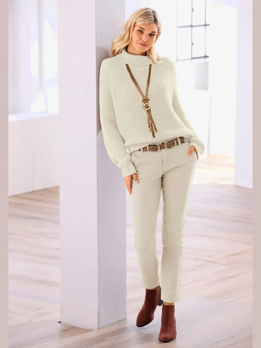 Pantalons skinny avec poches fendues et passants fermés