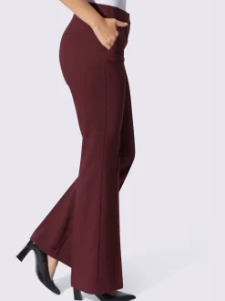Pantalon tailleur avec nervures et poches latérales