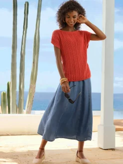 Pull ajouré coupe courte avec encolure en U et manches courtes