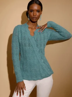 Pull ajouré en mélange de laine à col V